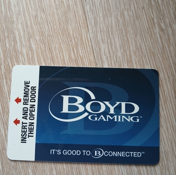 Blue and White Casino Loyalty Card for Gaming Rewards Boyd Gaming California - Picture 6 of 6